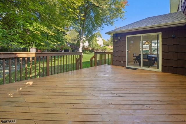 42 Collins Ave, Ramsey Boro, NJ 07446