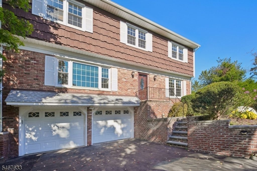 42 Collins Ave, Ramsey Boro, NJ 07446 — photo 2