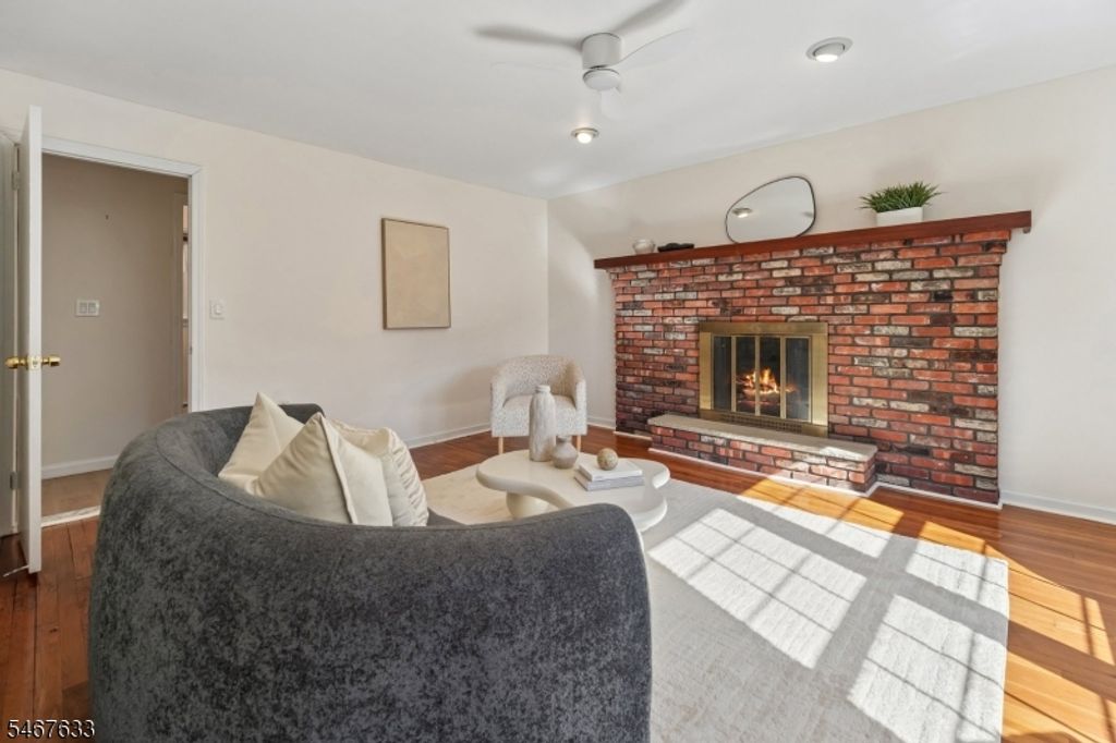 42 Collins Ave, Ramsey Boro, NJ 07446 — photo 5