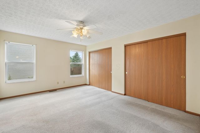 1977 Ashburn Drive, Delaware, OH 43015