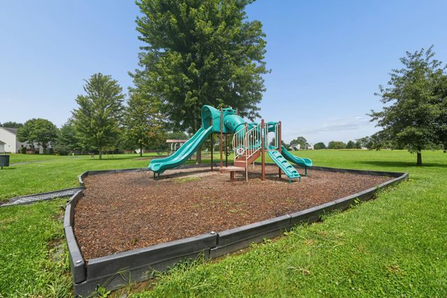1977 Ashburn Drive, Delaware, OH 43015