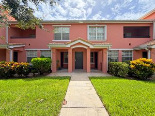 138 SW Peacock Blvd Apt 20-106 St, Port St Lucie, FL 34986