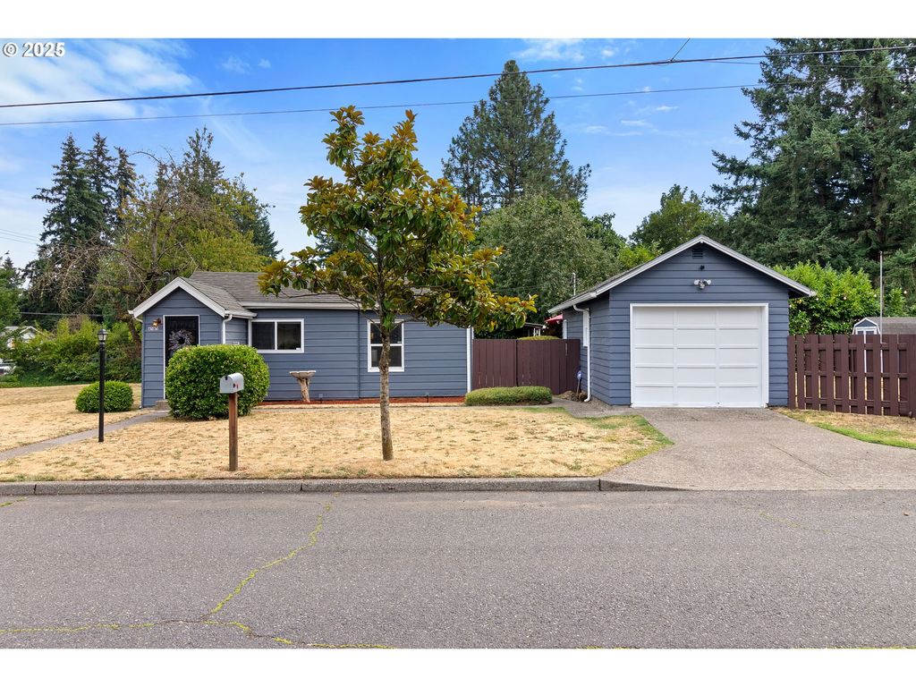 13838 Se TAYLOR St, Portland, OR 97233