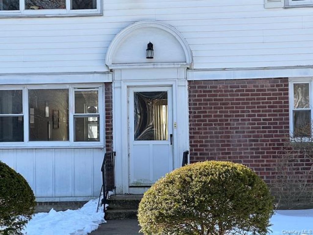 16-26 212 Street Lower, Bayside, NY 11360