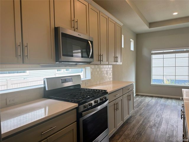 6652 Golden Briar Lane, Colorado Springs, CO 80927