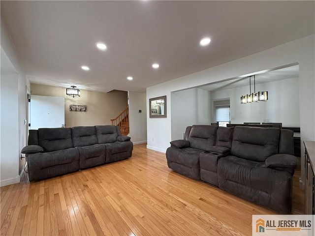 542 Fairfield Road, East Windsor, NJ 08520