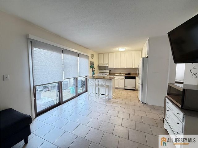 542 Fairfield Road, East Windsor, NJ 08520