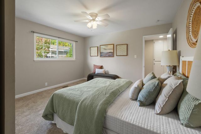 8931 La Serena Dr, Fair Oaks, CA 95628