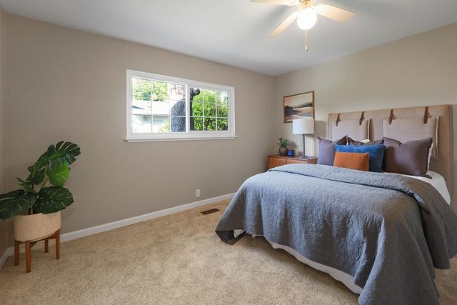 8931 La Serena Dr, Fair Oaks, CA 95628