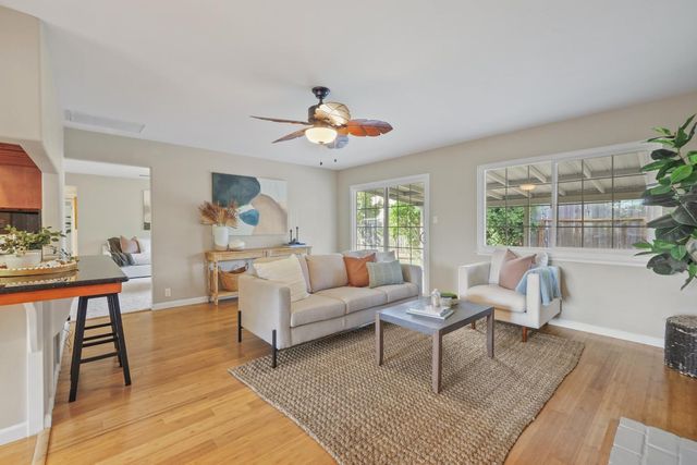 8931 La Serena Dr, Fair Oaks, CA 95628