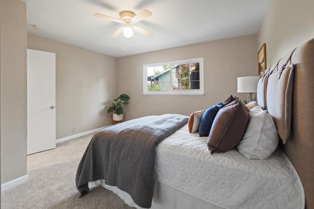 8931 La Serena Dr, Fair Oaks, CA 95628