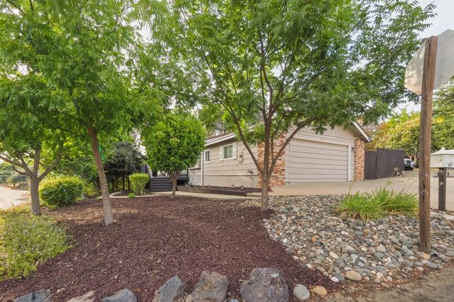 8931 La Serena Dr, Fair Oaks, CA 95628
