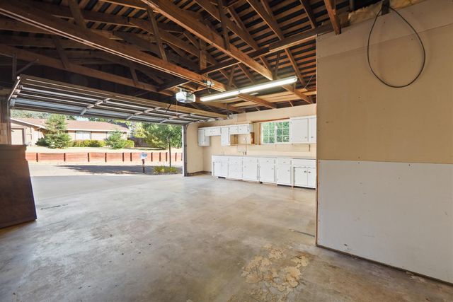 8931 La Serena Dr, Fair Oaks, CA 95628