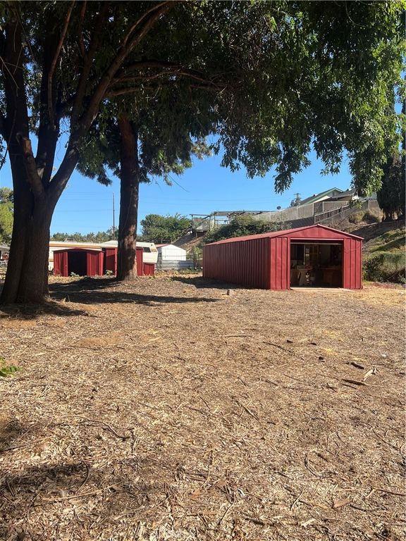 15290 golden star Avenue, Riverside, CA 92506 — photo 3