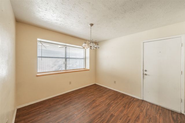 2325 Busch Drive, Arlington, TX 76014