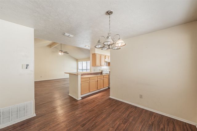 2325 Busch Drive, Arlington, TX 76014