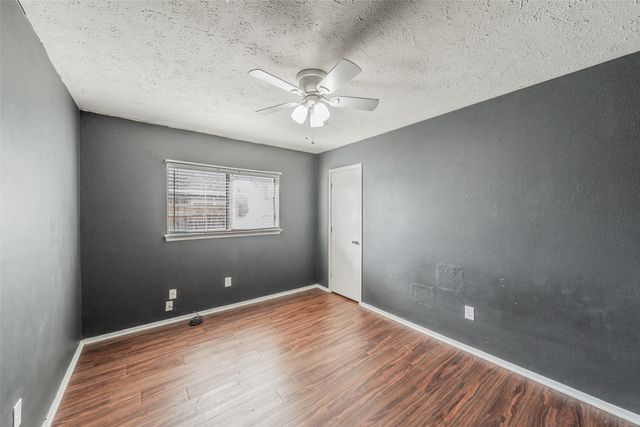 2325 Busch Drive, Arlington, TX 76014