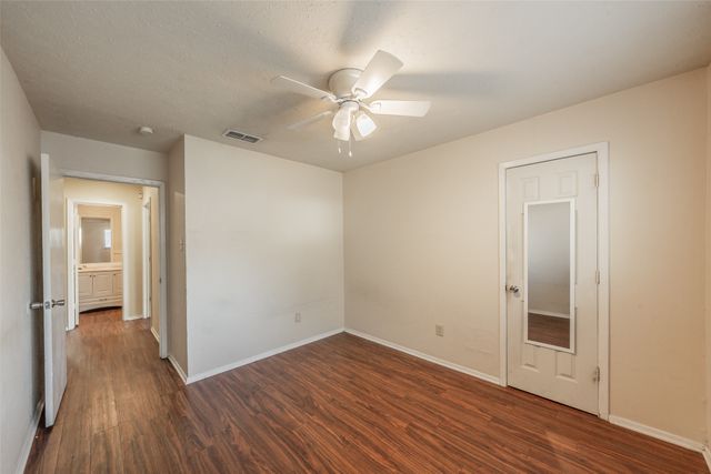 2325 Busch Drive, Arlington, TX 76014