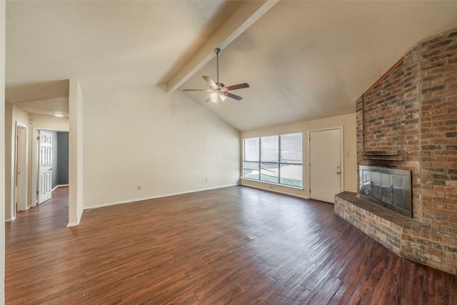 2325 Busch Drive, Arlington, TX 76014