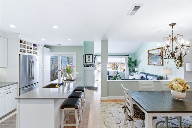 62 Nipmuc Trail C, North Providence, RI 02904