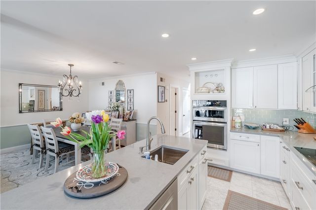 62 Nipmuc Trail C, North Providence, RI 02904