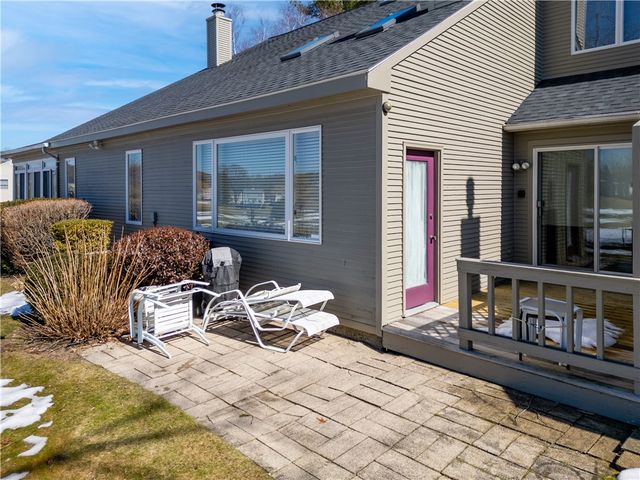 62 Nipmuc Trail C, North Providence, RI 02904