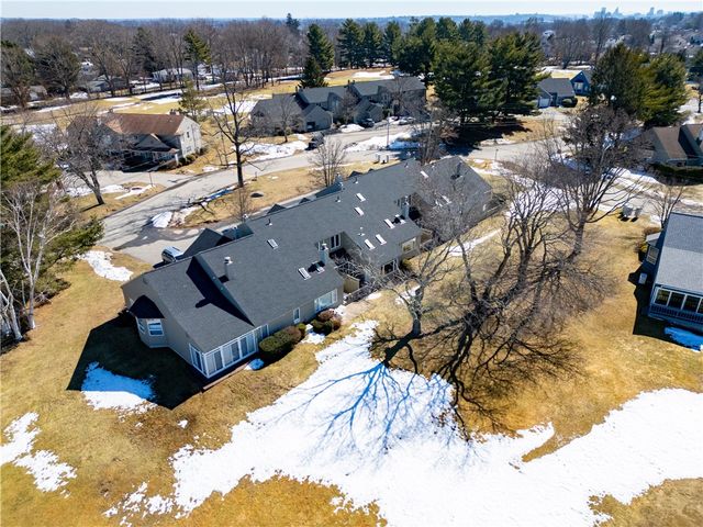 62 Nipmuc Trail C, North Providence, RI 02904