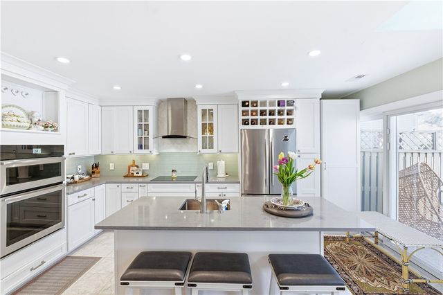 62 Nipmuc Trail C, North Providence, RI 02904