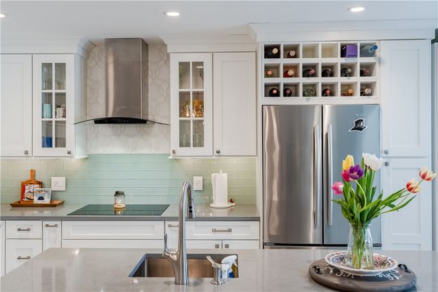 62 Nipmuc Trail C, North Providence, RI 02904