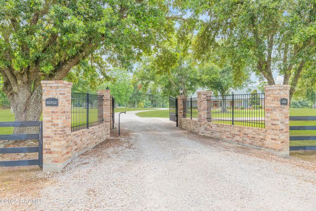 7104 La Hwy 82, Youngsville, LA 70592