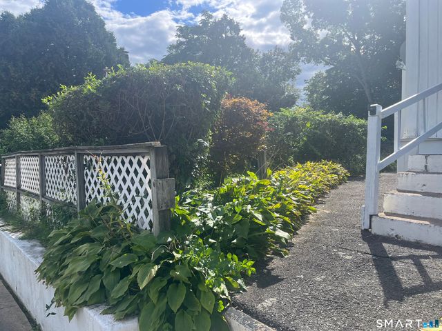 18 Summit Street, Derby, CT 06418