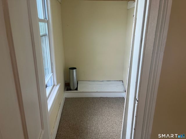 18 Summit Street, Derby, CT 06418
