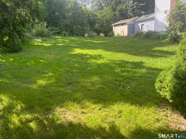 18 Summit Street, Derby, CT 06418