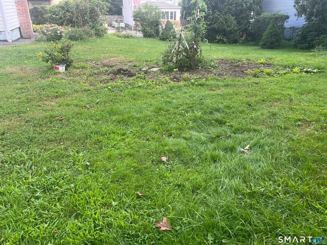 18 Summit Street, Derby, CT 06418