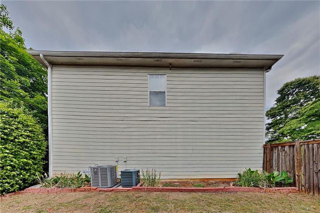 785 Beckenham Walk Drive, Dacula, GA 30019