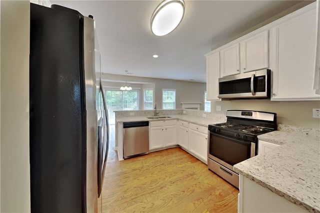 785 Beckenham Walk Drive, Dacula, GA 30019