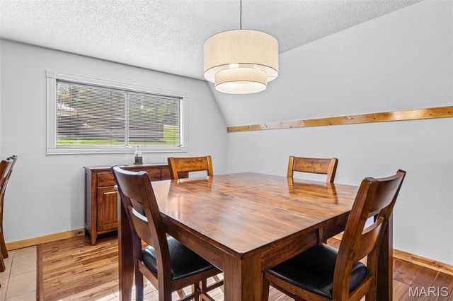 9843 E Vista Drive, Hillsboro, MO 63050