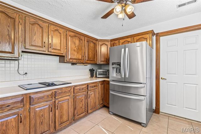 9843 E Vista Drive, Hillsboro, MO 63050