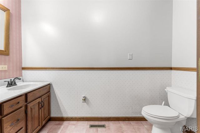9843 E Vista Drive, Hillsboro, MO 63050