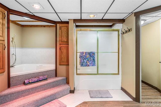 9843 E Vista Drive, Hillsboro, MO 63050