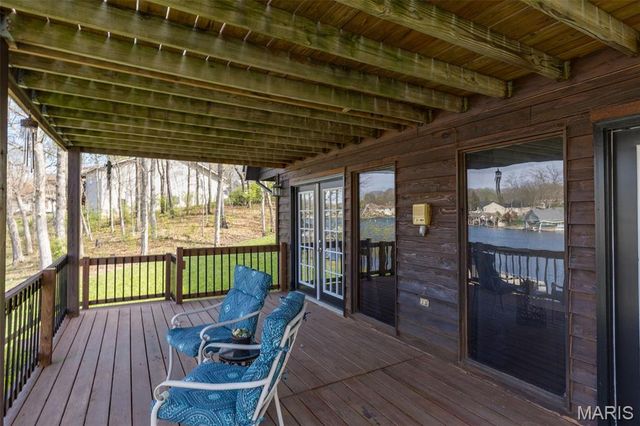 9843 E Vista Drive, Hillsboro, MO 63050