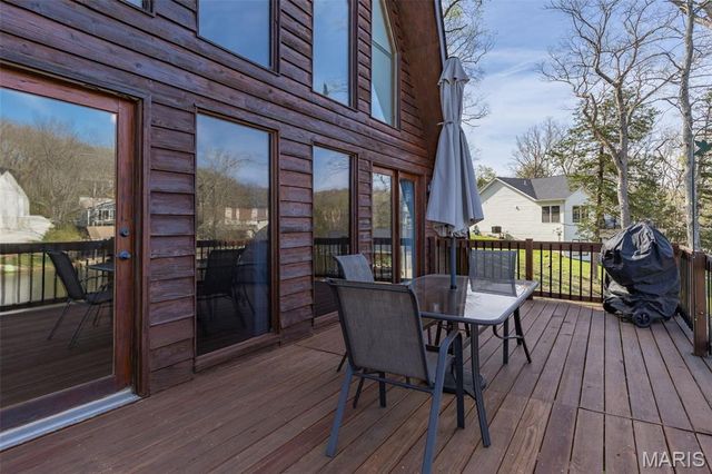 9843 E Vista Drive, Hillsboro, MO 63050