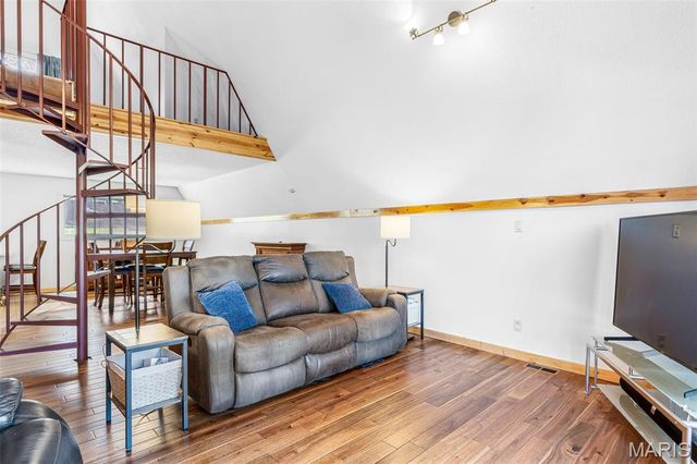 9843 E Vista Drive, Hillsboro, MO 63050