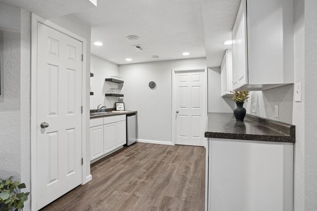 4702 Leslee Lane, Waterloo, IA 50701