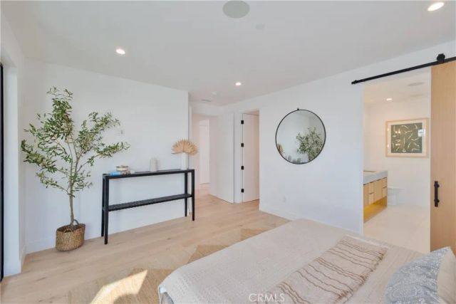 707 2nd Street, Hermosa Beach, CA 90254