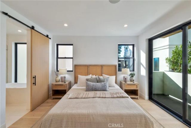 707 2nd Street, Hermosa Beach, CA 90254