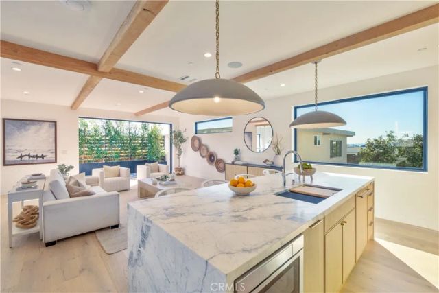 707 2nd Street, Hermosa Beach, CA 90254