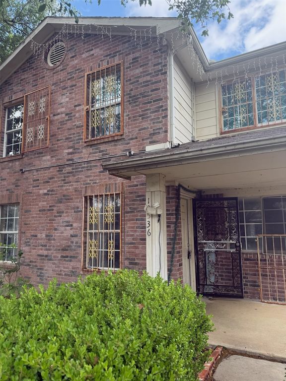 10536 Blackjack Oaks Drive, Dallas, TX 75227