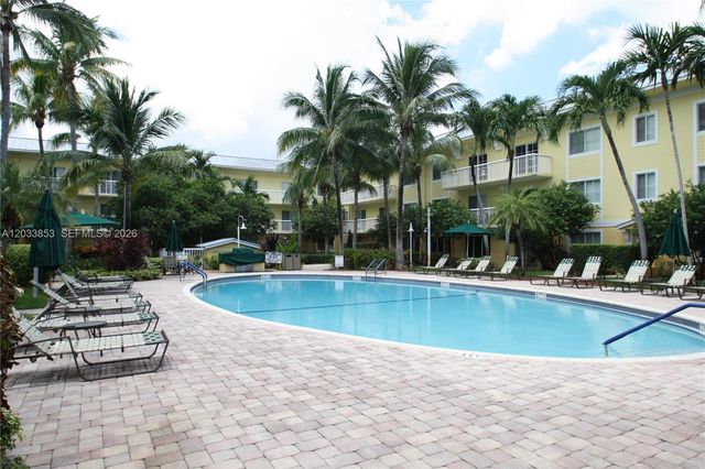 151 NE 16th Ave 174, Fort Lauderdale, FL 33301