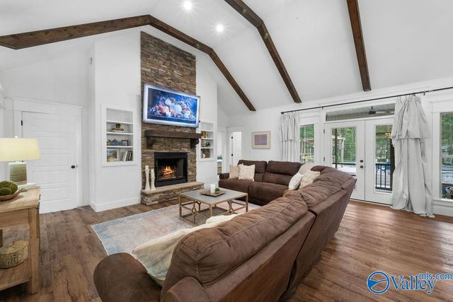 2821 Reeves Street, Hokes Bluff, AL 35903